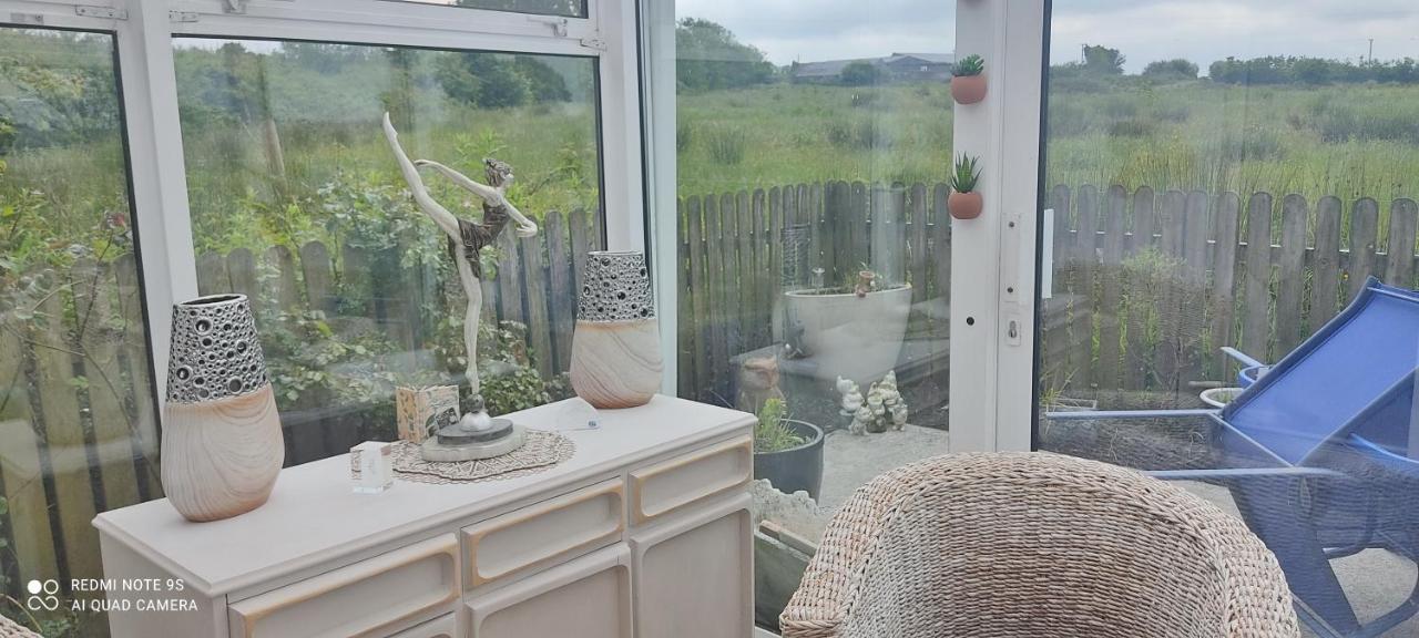Impeccable 2-Bed Cottage in rural setting Listowel Esterno foto