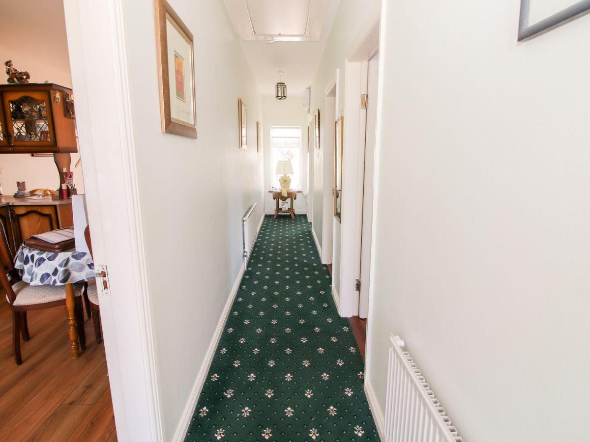 Impeccable 2-Bed Cottage in rural setting Listowel Esterno foto