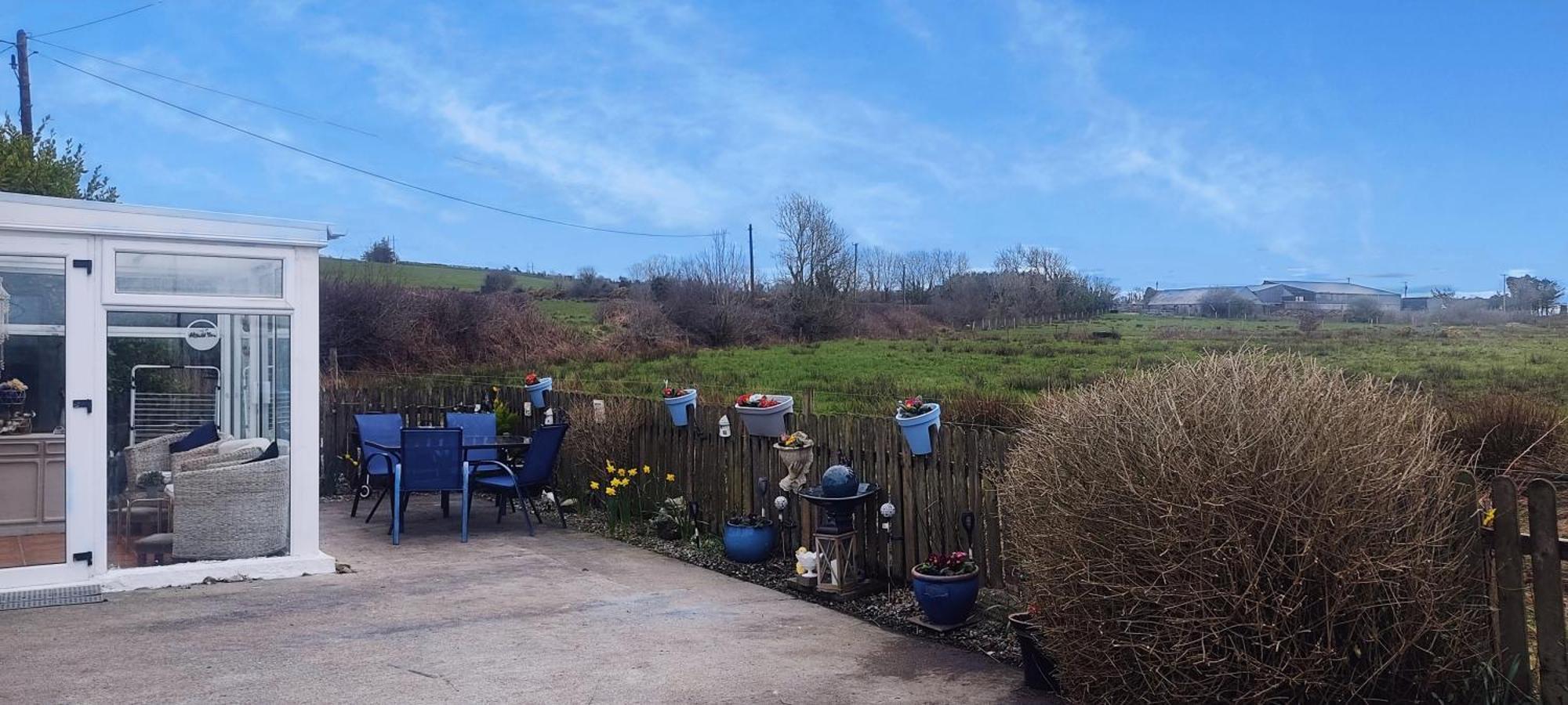 Impeccable 2-Bed Cottage in rural setting Listowel Esterno foto